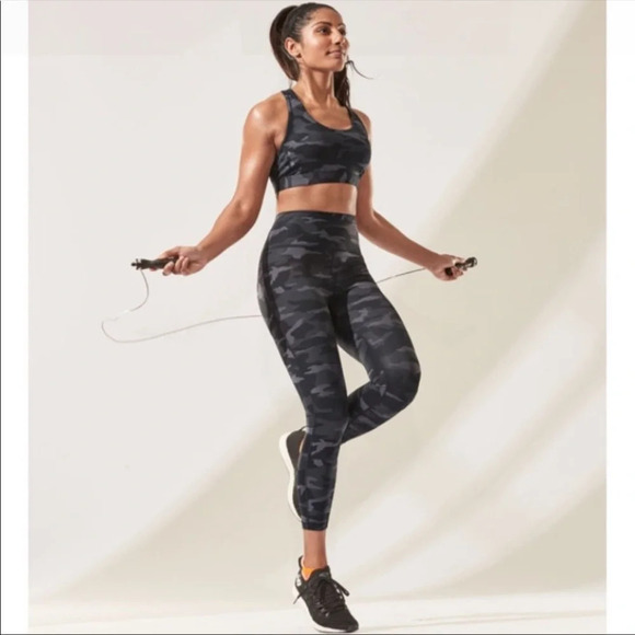 Athleta Supersonic Black Camo Camouflage Lightning 7/8 Tight Leggings Size XS - Picture 11 of 11